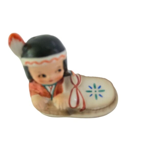 Vintage Made In Japan Native American Salt And Pepper Shaker - Picture 3 of 7